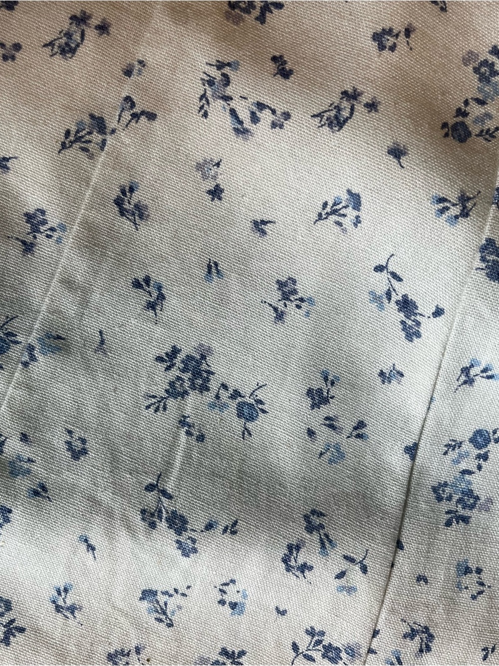 “Ditsy” Floral Sweetheart-Neck Mini Dress - Picture 7 of 12